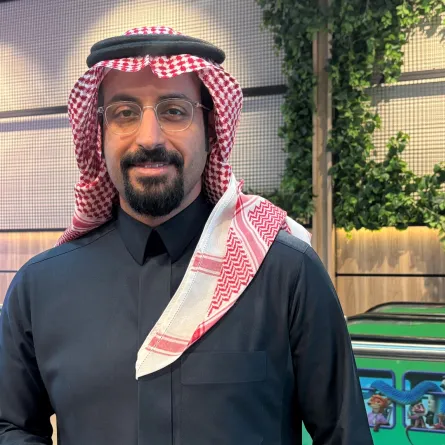 خالد صقر- الصورة خاصة بسيدتي من تصوير زكية البلوشي