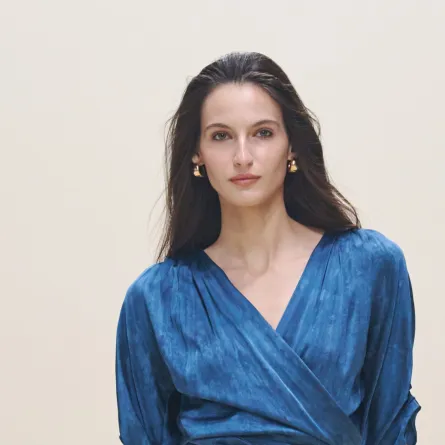  الحبوب الصغيرة أعلى الجبين 