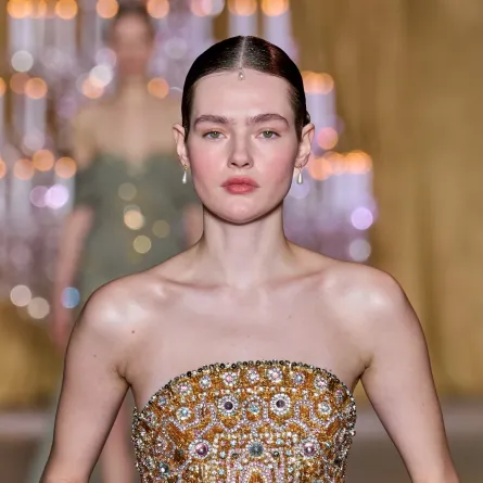 الخدود الموردة 