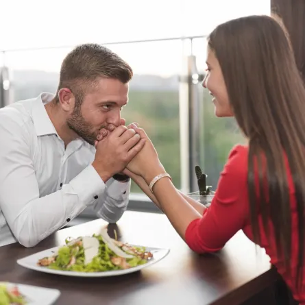 رسائل اعتذار للزوجة- مصدر الصورة: freepik