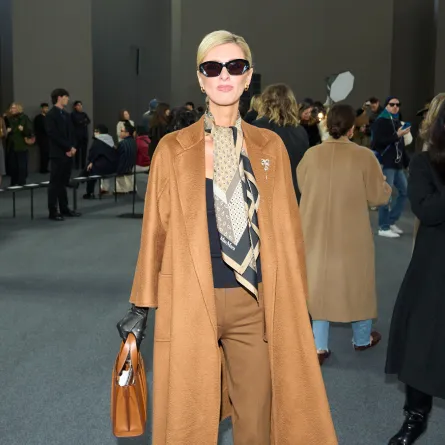 إطلالة نيكي هيلتونNicky Hilton في عرض ماكس مارا Max Mara -الصورة من Launchmetrics/Spotlight ©