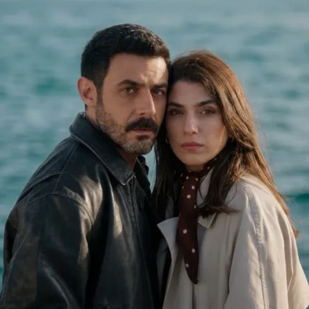 كارمن بصيبص ومحمود نصر من أحداث الحلقة 48 - الصورة سكرين شوت من الحلقة