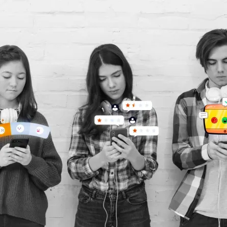 هل أسهمت "السوشيال ميديا " في زيادة جرأة المراهق؟ 