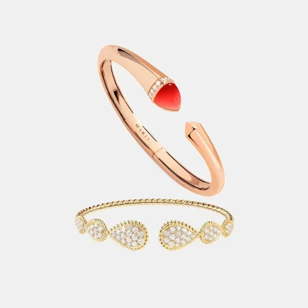 أساور مفتوحة مرصعة بالماس والأحجار الكريمة