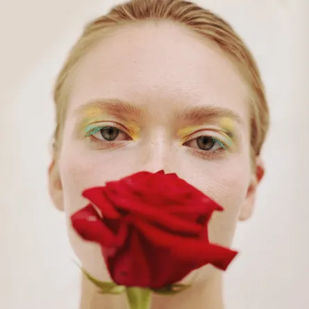 جلسة تصوير خاصة بـ سيدتي..استعراض البتلات