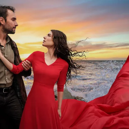 بوستر مسلسل Taşacak Bu Deniz - الصورة من حساب المنصة العارضة على انستغرام