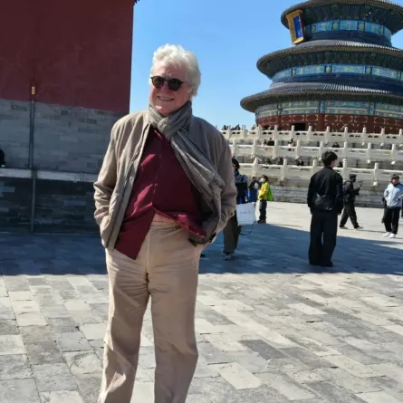 حسين فهمي من الفيلم الصيني