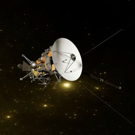 مركبة فضاء تخترق الفضاء الخارجي
