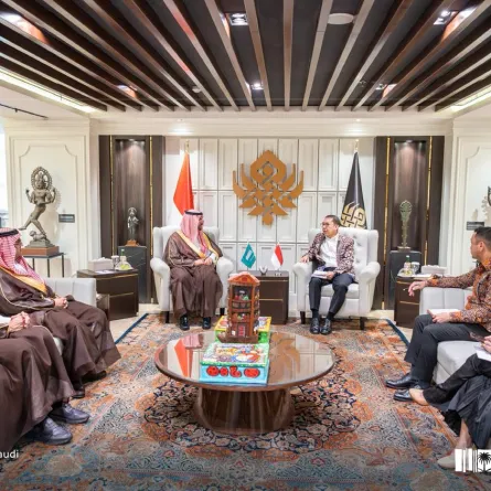 وزير الثقافة الأمير بدر بن فرحان