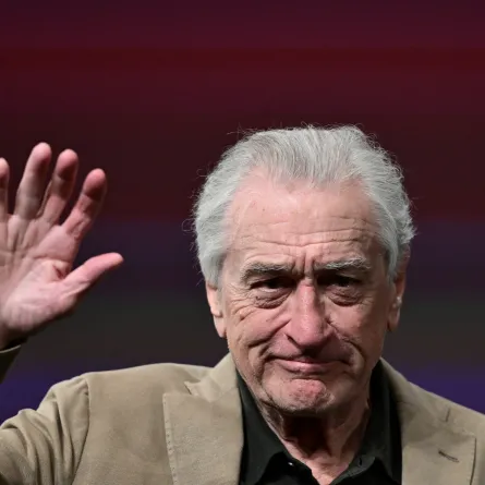روبرت دي نيرو Robert De Niro من مهرجان كان 2025 - مصدر الصورة: Miguel MEDINA / AFP
