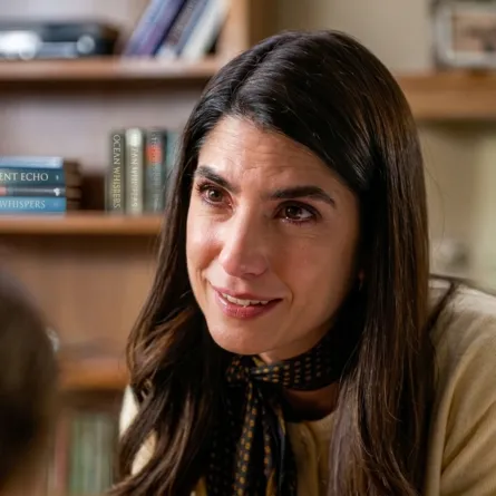 كارمن بصيبص وابنتها ملاك من أحداث المسلسل - الصورة سكرين شوت من الحلقة 55