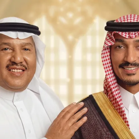 محمد عبد وابنه بدر - الصورة سكرين شوت من الأغنية