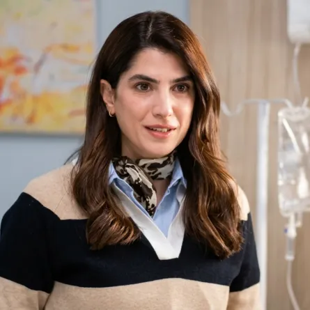 ورد تدعم نجم قبل جراحة خطيرة - الصورة سكرين شوت من الحلقة 61