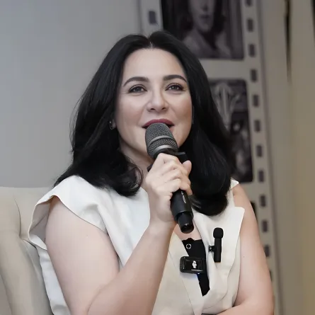 سلاف فواخرجي - الصورة من المكتب الإعلامي لمهرجان أسوان