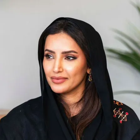 نجلاء العتيبي مديرة التواصل في حديقة الملك سلمان