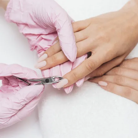 حلم قص الأظافر في المنام - الصورة تعبيرية من freepik