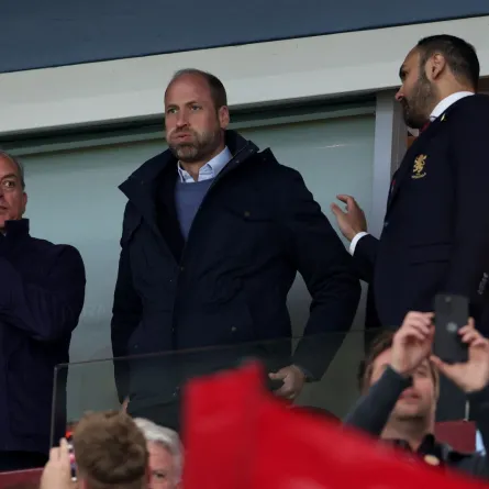 الأمير ويليام في فيلا بارك بمدينة برمنغهام، وسط إنجلترا (Prince William at Villa Park in Birmingham, central England). مصدر الصورة: Darren Staples / AFP