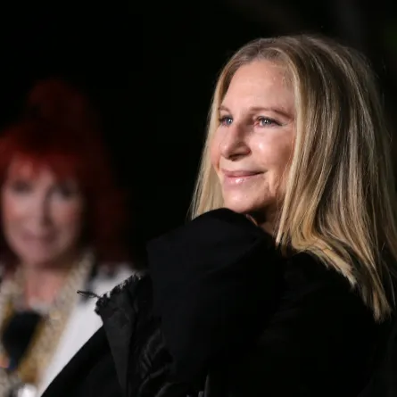 النجمة العالمية اربرا سترايساند Barbra Streisand  - Photo by RICH FURY / GETTY IMAGES NORTH AMERICA / GETTY IMAGES VIA AFP