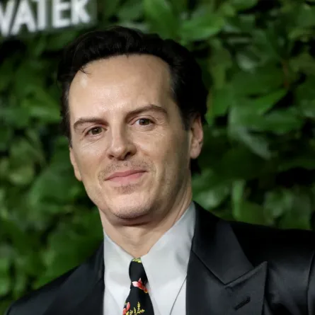 أندرو سكوت Andrew Scott -مصدر الصورة: Mike Coppola / GETTY IMAGES NORTH AMERICA / Getty Images via AFP