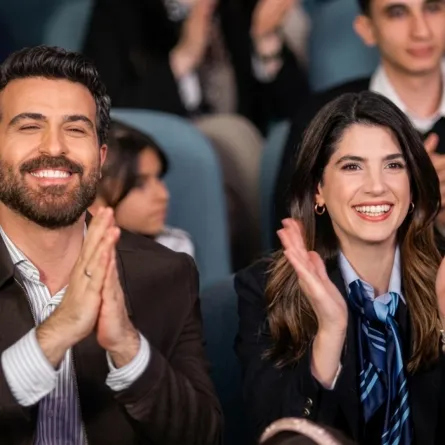 ورد ونجم يدعمان ابنتهما ملاك - الصورة سكرين شوت من الحلقة 85