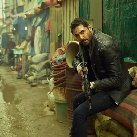 أحمد عز من كواليس فيلم 7Dogs- الصورة من صفحة الفيلم على فيس بوك