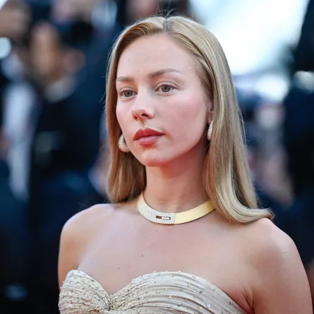  إيستر إكسبوزيتو Ester Expósito في مهرجان كان 2026 -مصدر الصورة Stephane Cardinale - Corbis/Corbis via Getty Images)