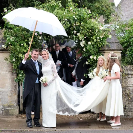 بيتر فيليبس وهارييت سبيرلينغ في كيمبل، إنجلترا (Peter Phillips and Harriet Sperling in Kemble, England). مصدر الصورة: Chris Jackson/Getty Images