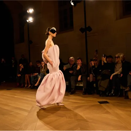 بالنسياغا ربيع 2026 Balenciaga- الصورة من Launchmetrics/Spotlight ©