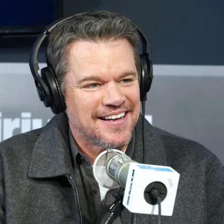 مات ديمون في مدينة نيويورك (Matt Damon in New York City). مصدر الصورة: Cindy Ord/Getty Images for SiriusXM/AFP
