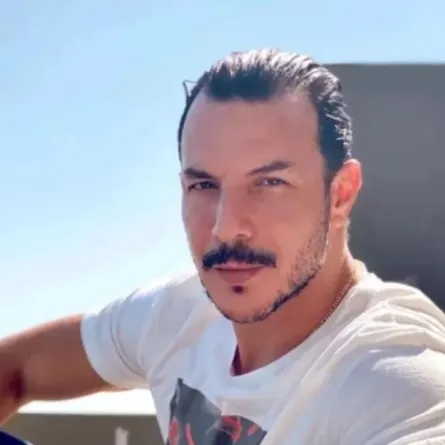 باسل خياط يحتفل بتخرج ابنه: مبروك يا ملكي