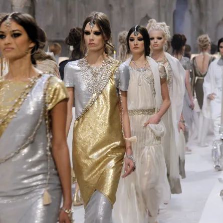 مجموعة شانيل Chanel، ما قبل الخريف 2012، بعنوان Paris-Bombay (المصدر: Francois Guillot / AFP).