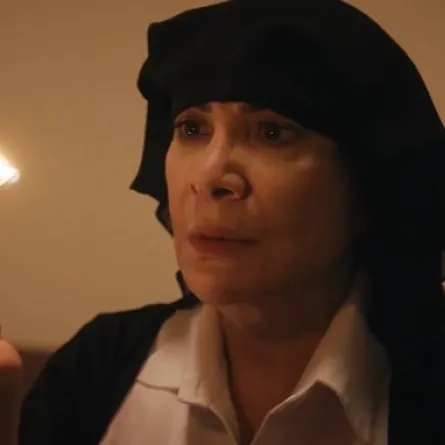 هدى حسين في سستر فخرية- الصورة سكرين شوت من شاشة عرض المسلسل 