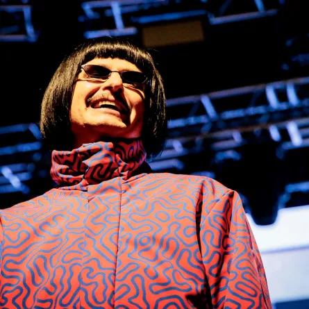 أوليفر تري في ميلانو، إيطاليا (Oliver Tree in Milan, Italy). مصدر الصورة: Sergione Infuso/Corbis via Getty Images