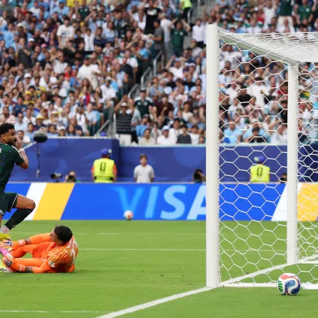 هدف سعودي في الشباك يهدي نقطة البداية والانطلاق في كأس العالم 2026 (مصدر الصورة: Photo by LARS BARON / GETTY IMAGES NORTH AMERICA / GETTY IMAGES VIA AFP)