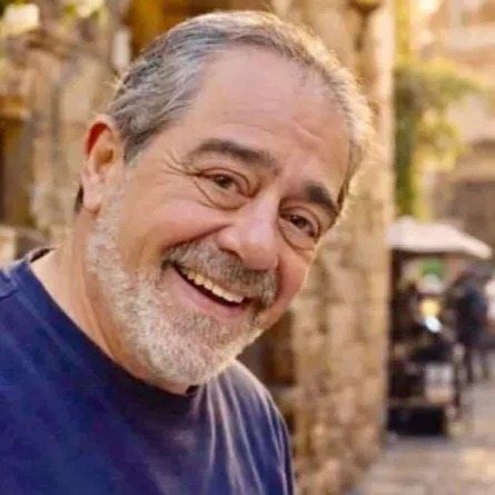 الفنان الراحل أسامة السيد يوسف- الصورة من صفحة الفنان عدنان أبوالشامات على فيسبوك