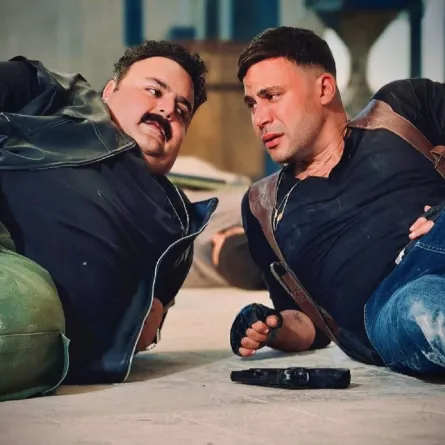 محمد إمام وشيكو من فيلم صقر وكناريا