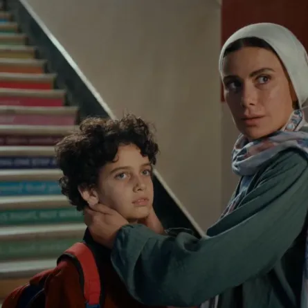 صبا مبارك في ورد على فل وياسمين. الصورة سكرين شوت من شاشة عرض المسلسل