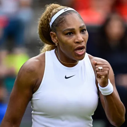 سيرينا ويليامز في بطولة برلين المفتوحة للتنس للسيدات (Serena Williams at the WTA500 Berlin Tennis Open tournament in Berlin). مصدر الصورة: Tobias SCHWARZ / AFP