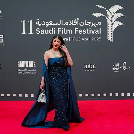 النجمة زارا البلوشي (مصدر الصورة  Amal Alhasan/Getty Images for Saudi Film Festival)