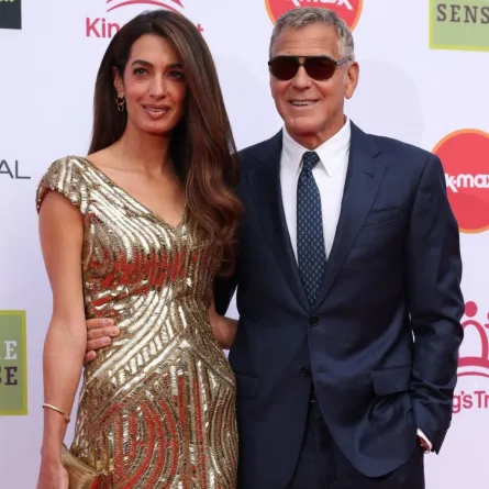 جورج كلوني George Clooney وأمل كلوني Amal Clooney في قاعة رويال ألبرت بلندن. مصدر الصورة: Adrian Dennis / AFP