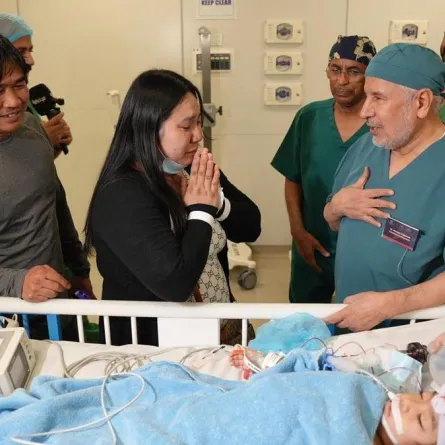 نجاح عملية فصل التوأم الملتصق الفلبيني (أوليفيا وجيانا)- الصورة من واس 