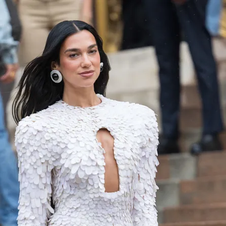 دوا ليبا Dua Lipa- (مصدر الصورة  Arnold Jerocki/Getty Images)