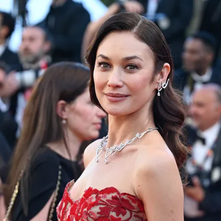 أولغا كوريلنكو Olga Kurylenko  في مهرجان كان السينمائي 2026(مصدر الصورة:Stephane Cardinale - Corbis/Corbis via Getty Images)