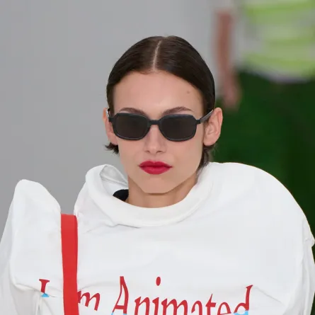 من عرض ايسي مياكي Issey Miyake -الصورة من Launchmetrics/Spotlight ©