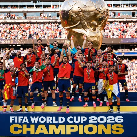 إسبانيا تفوز بكأس العالم (الصورة من الفيفا)