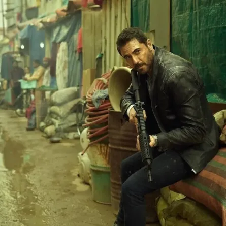 أحمد عز من كواليس فيلم 7Dogs- الصورة من صفحة الفيلم على فيس بوك