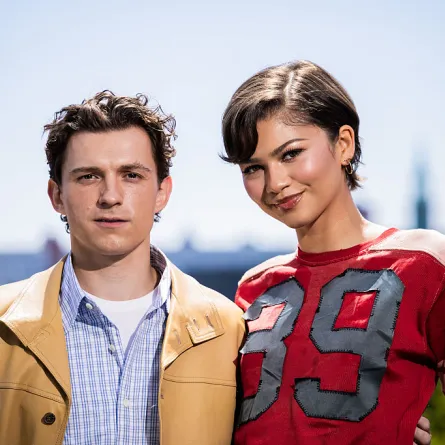 زندايا Zendaya وتوم هولاند Tom Holland في برلين 22 يونيو 2026 - مصدر الصورة: Christoph Soeder / picture alliance via Getty Images