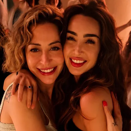 هنا الزاهد مع منة شلبي فى حفل ميلاد الأخيرة - الصورة من حساب هنا الزاهد على انستغرام