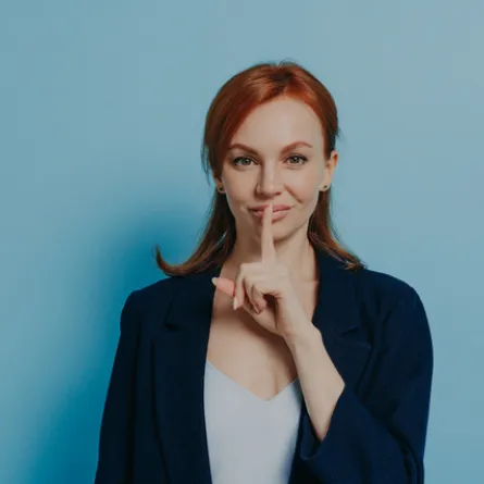 برجك وأسلوبك في حفظ الأسرار: كيف يتعامل كل برج مع ما يُؤتمن عليه؟
