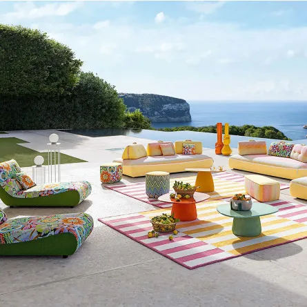 أرائك Formentera للمساحات الخارجية من تصميم Philippe Bouix لعلامة بوش بوبوا Roche Bobois